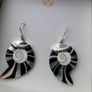 NEW - Sterling silver Bali Asymmetric Shell drop Earrings Image 3