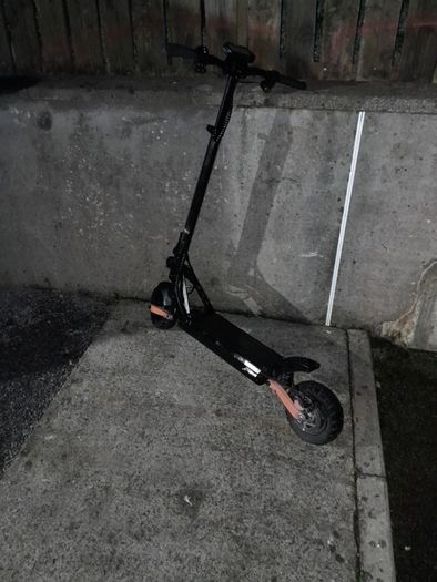 electric scooter
