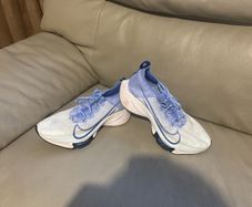 nike girls running shoes