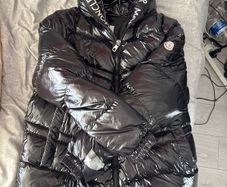 Moncler Jacket (READ DESC)