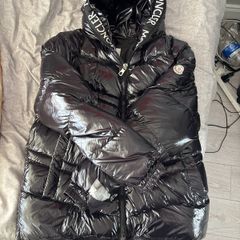 Moncler Jacket (READ DESC)