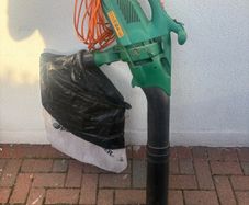 Leaf Blower & Vacuum (Black & Decker)