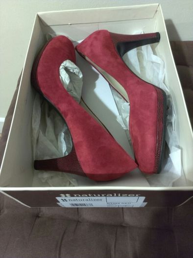 Naturalizer Shoes, size EU-41. UK-7, brand new.