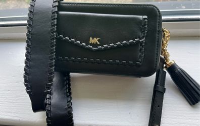 Michael Kors Camera Handbag