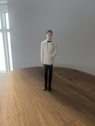 wedding cake topper
