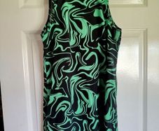 dress sleeveless
