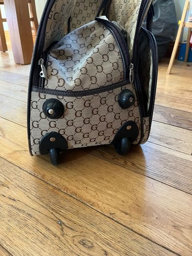 wheeled suitcase bag with long handle and short carry handles