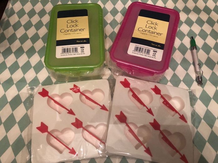 Storage boxes & ice trays