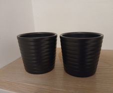 2 x mini plant pots