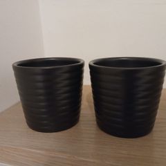 2 x mini plant pots