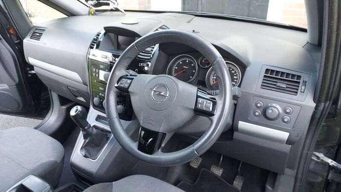2011 Opel Zafira