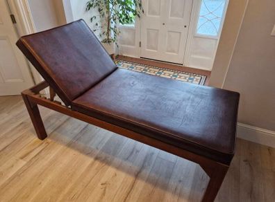 Physio table