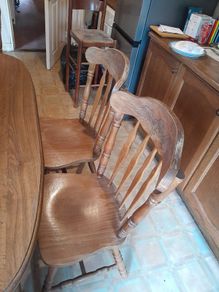 Kitchen Table and 4 Chairs