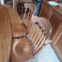 Kitchen Table and 4 Chairs