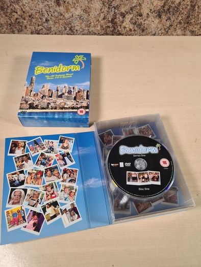 Dvd Benidorm The All Inclusive Boxset Series 1- 5 And Specials