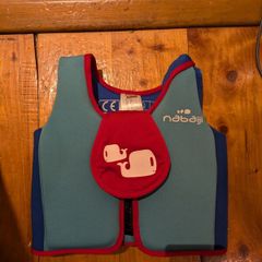 Decathalon Child's Swim Vest Size S