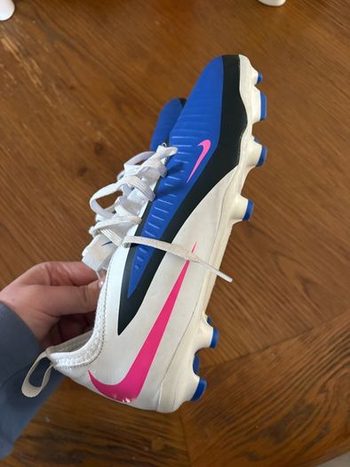 UK 4 football boots