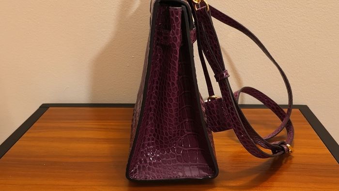 beautiful hand/shoulder bag