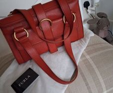 Stunning Furla Leather Bag in Tan/Burnt Orange Colour