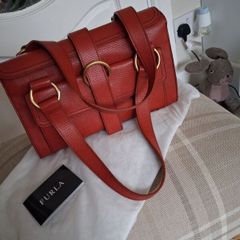 Stunning Furla Leather Bag in Tan/Burnt Orange Colour