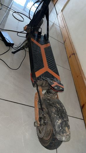 G2 max scooter good condition brand new rear tire lost keys other than that very good scooter