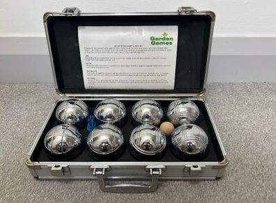 Garden games - Petanque / Boules Set - 8 Metal Boules in Carry Case