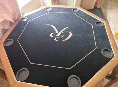 Poker table