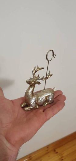 Deer photo or name tag holder
