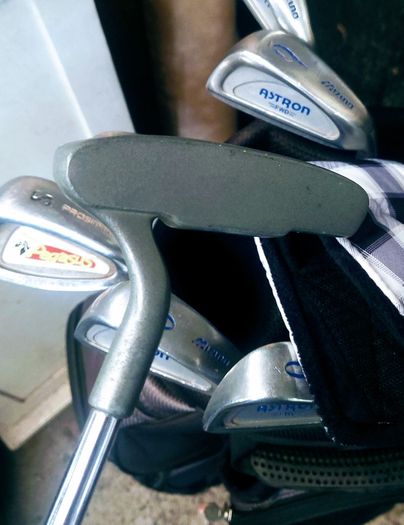 Set of Ladies Golf Clubs