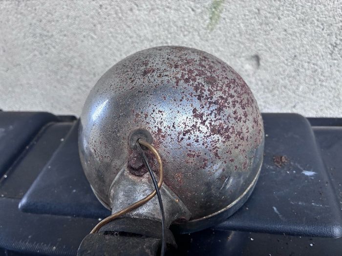 Vintage Remax light with brackets