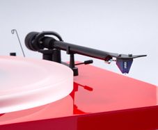 Project Carbon Esprit SB with Upgraded Acrylic Platter and top Ortofon 2M Blue Stunning condition like New