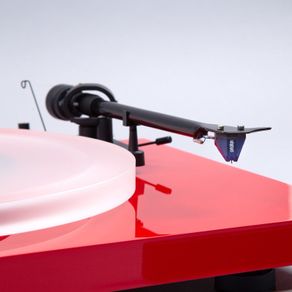 Project Carbon Esprit SB with Upgraded Acrylic Platter and top Ortofon 2M Blue Stunning condition like New