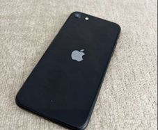 iPhone SE 3