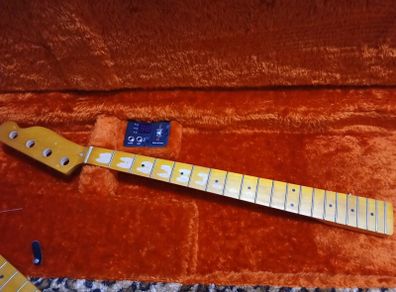 Bass neck