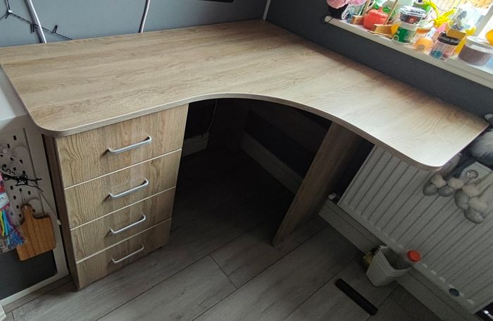 Corner desk (custom made)
