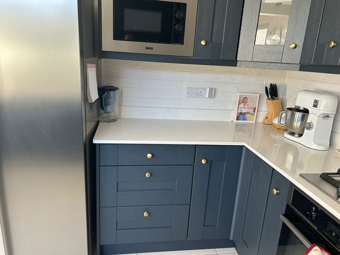 Kitchen with quartz worktop