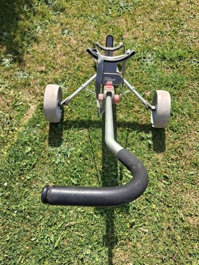 Titleist golf trolley