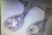 18kt White Gold Filled Drop Style Earrings