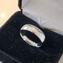 18k White Gold Men's Wedding Band Image 3