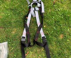 2 point safety harness