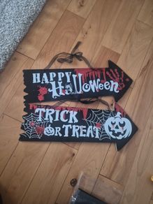 Halloween signs