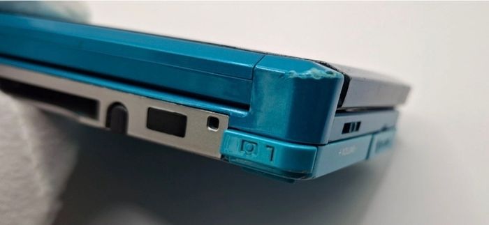 Nintendo 3DS Aqua Blue Console With Charger, SD Card, Battery & Stylus Region Free Modded