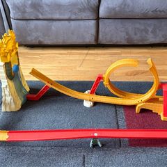 Hot Wheels Super Mario Bros. Jungle Kingdom Race Track Playset