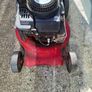 Briggs and Straton Lawnmower Image 2