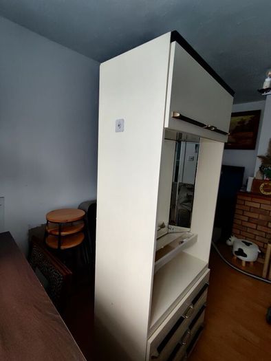 Vintage Dressing Cabinet  Vanity Unit with Triple Mirror & Built In Lights