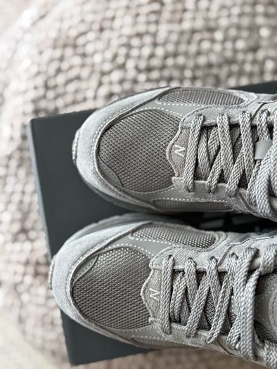 New Balance 2002R Grey, UK 5 / EU 38
