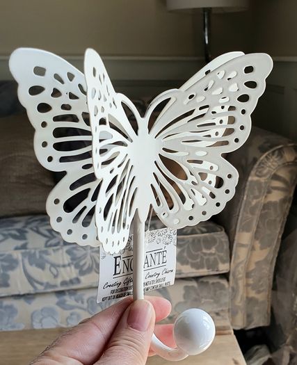 2 x New Lovely 3D Cream Butterfly Hooks Pierced Metal