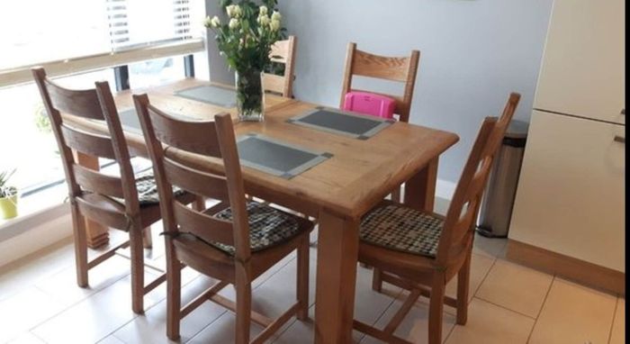 wooden dinning chair