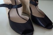 Ladies Designer Sandals - size 6.5 (40).
