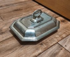 Silver Plated Covered Harrison Bros & Howson Alpha Vintage Entree Serving Dish and Cover Silverplate Sheffield England Antique Collectable Retro